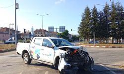Pikapla otomobilin çarpıştığı kazada 4 kişi yaralandı