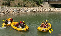 Şehit aileleri ve gaziler rafting heyecanı yaşadı