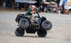 6 yaşındaki çocuk festivalde motoruyla dikkat çekti