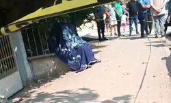 Durakta servis bekleyen işçi kalp krizi geçirerek öldü