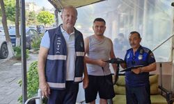 Zabıta ekibi buldukları parayı sahibine teslim etti