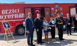 Sinop'ta "Atatürk" konulu kitaplar vatandaşlarla buluştu