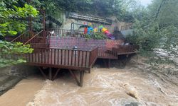 Giresun'da sağanağa yakalananlar zor anlar yaşadı