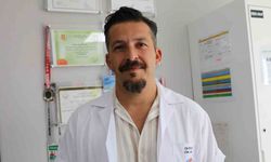 Ani omuz hareketlerine dikkat