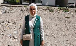Depremde enkaz altındaki 60 saatini kaleme aldı