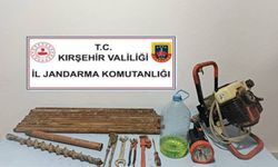 Kaçak kazı yapan 2 kişiye suçüstü