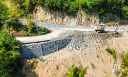 Sinop’ta çöken yol onarıldı