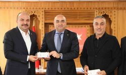 TSO’dan öğrencilere kırtasiye desteği