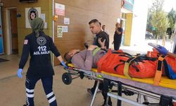 Üzerine suntalar düşen işçinin bacakları kırıldı