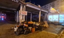 Gelincik Pazarı önünde çevre kirliliği