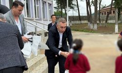 SİYAD’dan öğrencilere ayakkabı hediyesi