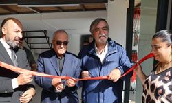 Sinoplu akademisyen, genç iş adamına hayırlı kazanç diledi
