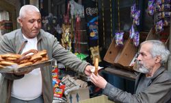 20 yıl simit sattı, 49 yaşında KPSS'yi kazandı