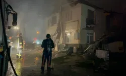 3 ev ve 4 samanlık alevlere teslim oldu
