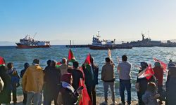 Sinop’ta balıkçılardan Filistin’e destek korteji