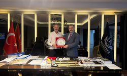 Ticaret İl Müdürü Aykan’dan Başkan Çakan’a Teşekkür Plaketi