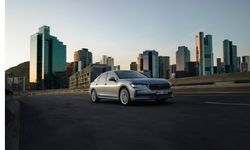 Skoda Superb 2025: Premium Sınıfta Yeni Bir Duruş
