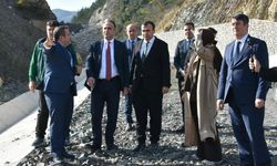 İlçede yol yapım çalışmaları sürüyor