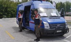 Eski muhtar, köy meydanında vuruldu