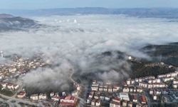 İlçe halkı güne sis perdesiyle uyandı