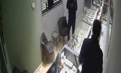 Kuyumcu soygunu kamerada