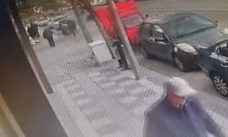 Motosiklet sürücüsünün ağır yaralandığı kaza kamerada