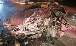 Otomobiller çarpıştı: 1 ölü, 3 yaralı