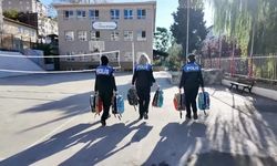 Toplum destekli polislerden öğrencilere eğitim seti desteği