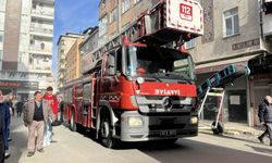 Yoğun duman ekipleri harekete geçirdi