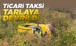 Sinop'ta ticari taksi devrildi: 2 yaralı
