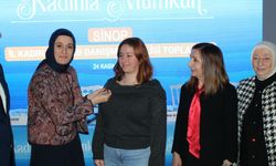 Sinop’ta AK Parti’ye katılan kadın üyelere rozet töreni