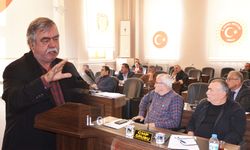 Prof. Dr. Emin Kuru, çıraklık yaş sınırına tepki gösterdi!