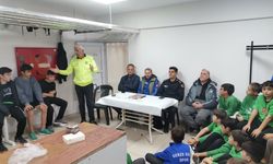 İlçe Jandarma Komutanı Ahmet Göl’den Gerze Gücü futbolcularına ziyaret