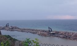 Sinop’ta dalgakıranlarda onarım çalışması yapıldı
