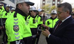 Sinop’ta trafik polislerine yaka kamerası dağıtıldı