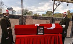 Vefat eden Kıbrıs gazisi son yolculuğuna uğurlandı