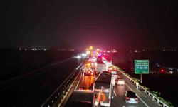 16 aracın karıştığı zincirleme kazada 4 ağır yaralı var