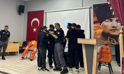 Öğrenciler rip akıntısı konusunda bilgilendirildi