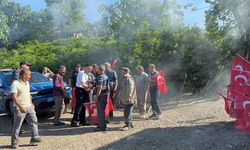 Vatandaşlardan jandarmaya sürpriz kutlama