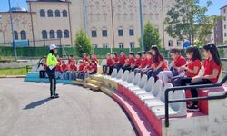 Bilecik'te öğrencilere trafik eğitimi verildi
