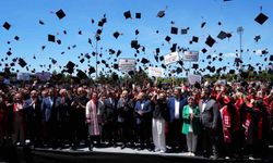 Kastamonu Üniversitesi'nde mezuniyet coşkusu