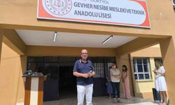 Öğrencilerinden helallik alarak emekliliğe ayrıldı