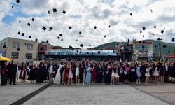 OMÜ Fen Fakültesi'nde mezuniyet