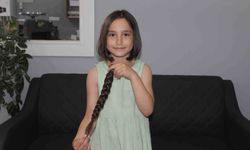 Saçlarını kanser tedavisi gören hastalar için bağışladı