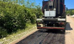 Sinop'ta köy yollarında çalışmalar devam ediyor