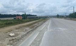 Sinop'ta çakıl kaplı yol kazaya davetiye çıkarıyor