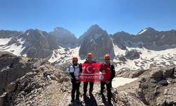 Eğitim-Bir-Sen Vezirköprü Temsilciliğinden 15 Temmuz yürüyüşü