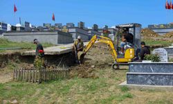 Heyelan yaşanan mezarlıkta iyileştirme çalışmaları