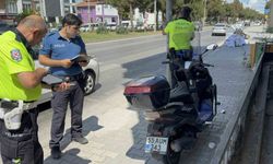 Motosiklet devrildi: 2 yaralı