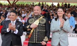 Sinoplu Ufuk Özünlü bir kez daha Kırkpınar ağası oldu!